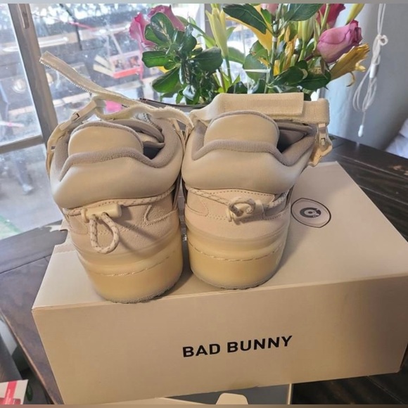 New Bad Bunny Adidas sneakers - Picture 3 of 4
